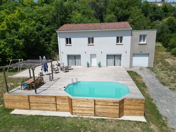 Image No.12-5 Bed House for sale