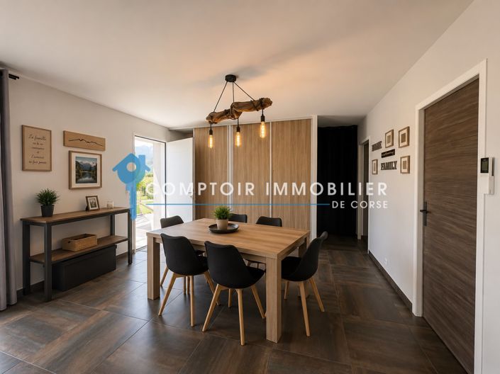Image No.4-4 Bed House for sale