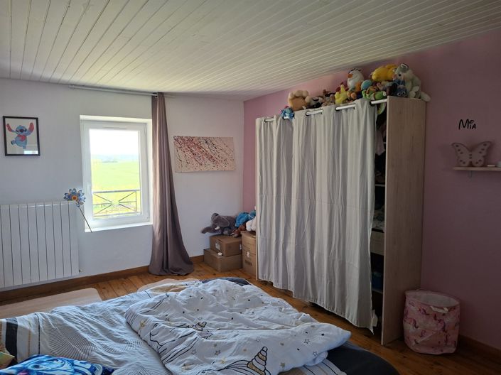 Image No.16-6 Bed House for sale