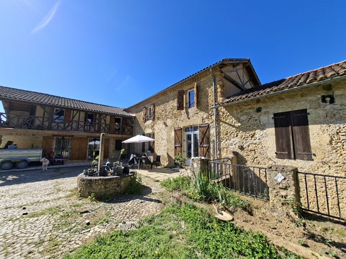 Image No.17-6 Bed House for sale