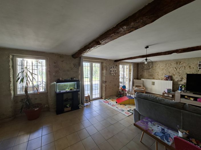 Image No.2-6 Bed House for sale