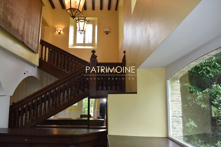 Image No.8-7 Bed House for sale