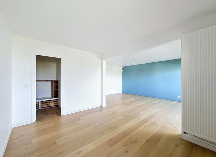 Image No.3-3 Bed Apartment for sale
