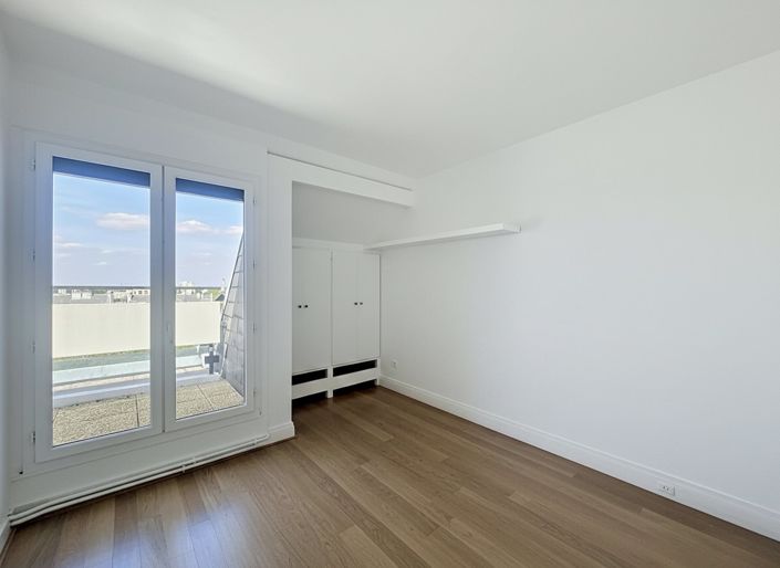 Image No.8-3 Bed Apartment for sale