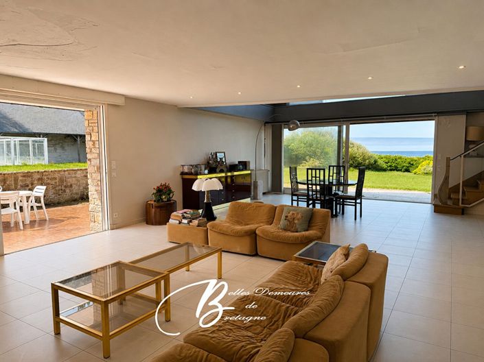 Image No.7-7 Bed House for sale