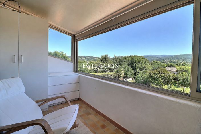 Image No.11-6 Bed House for sale