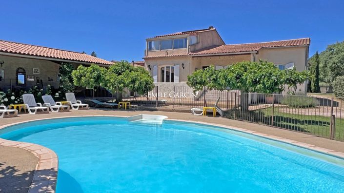 Image No.4-6 Bed House for sale
