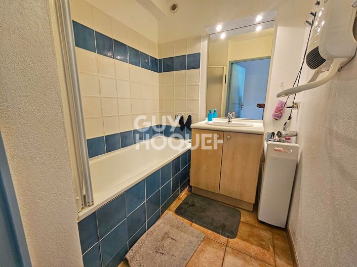Image No.5-2 Bed House for sale
