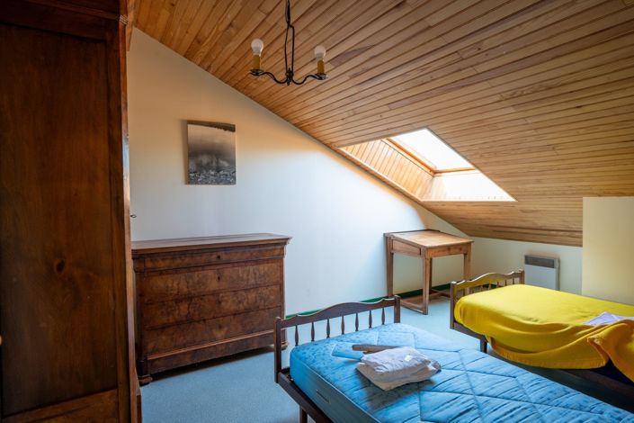 Image No.15-9 Bed House for sale