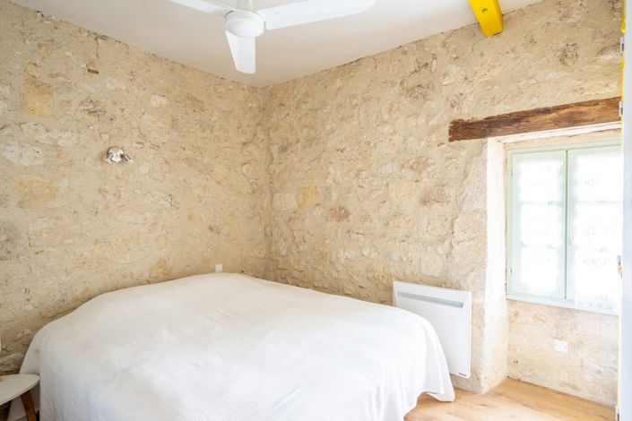 Image No.18-5 Bed House for sale