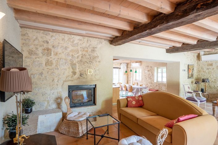 Image No.9-5 Bed House for sale