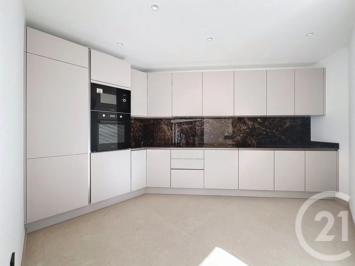Image No.13-3 Bed House for sale