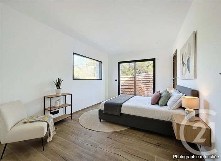 Image No.6-3 Bed House for sale