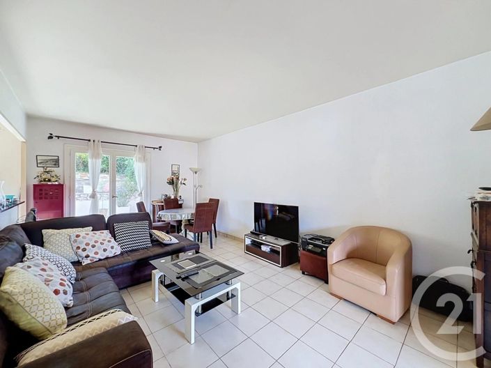 Image No.2-2 Bed House for sale