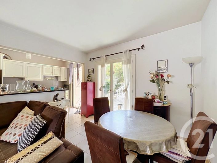 Image No.3-2 Bed House for sale