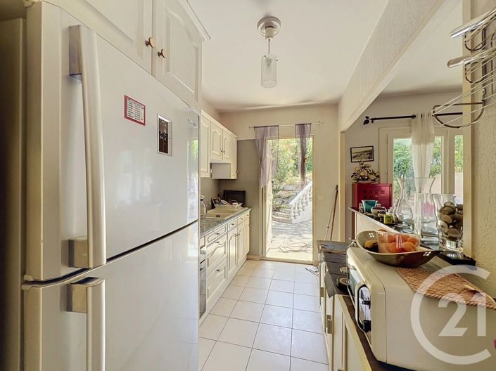 Image No.6-2 Bed House for sale