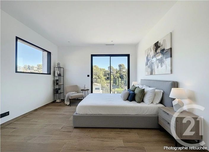 Image No.12-3 Bed House for sale