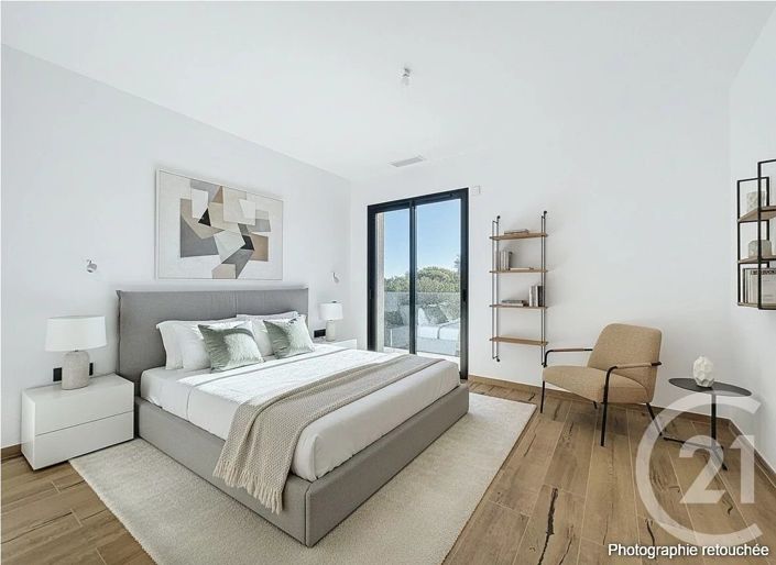 Image No.16-3 Bed House for sale