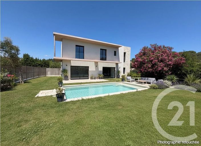 Image No.9-3 Bed House for sale