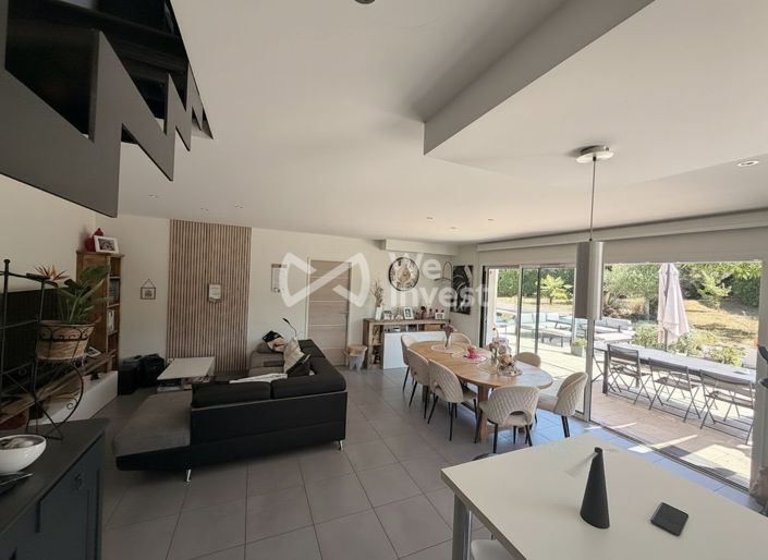 Image No.10-4 Bed House for sale