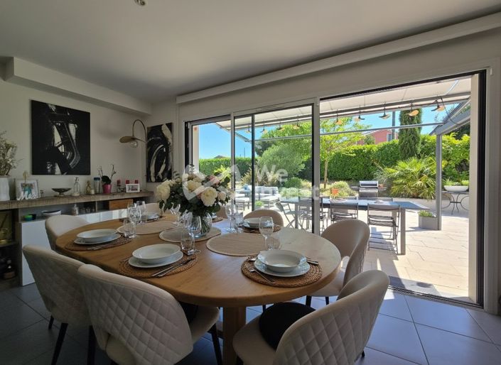 Image No.7-4 Bed House for sale