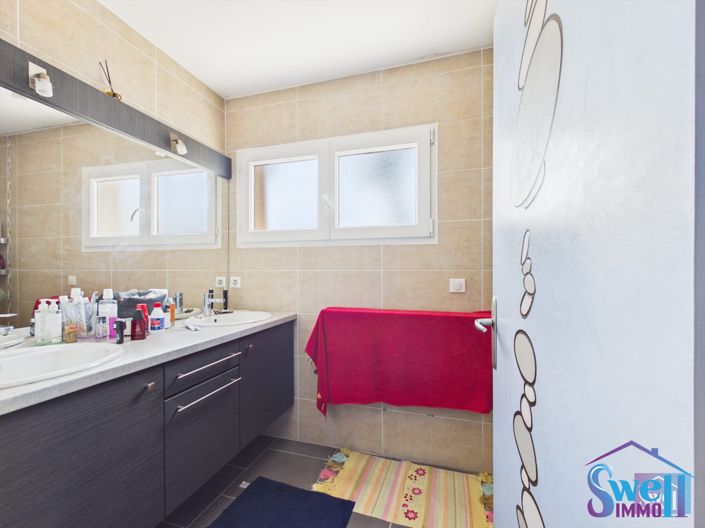 Image No.17-4 Bed House for sale