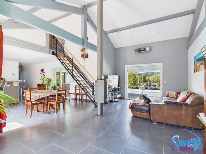 Image No.3-4 Bed House for sale