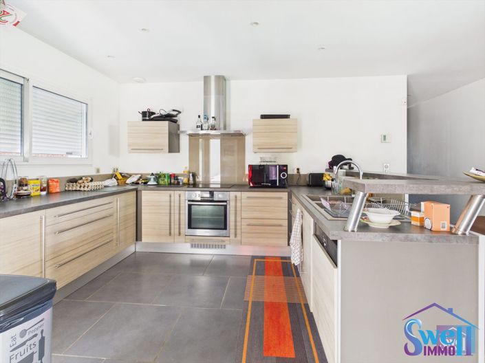 Image No.7-4 Bed House for sale