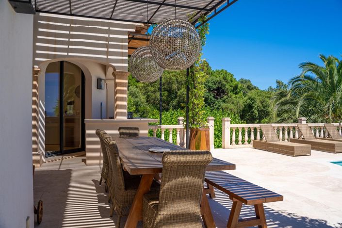 Image No.13-5 Bed House for sale