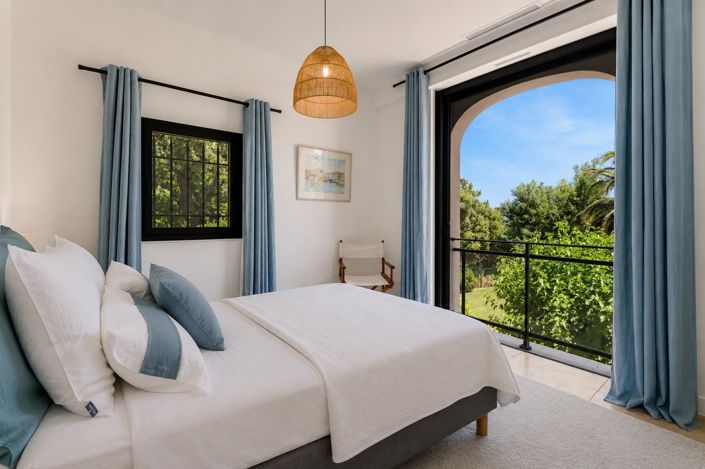 Image No.23-5 Bed House for sale