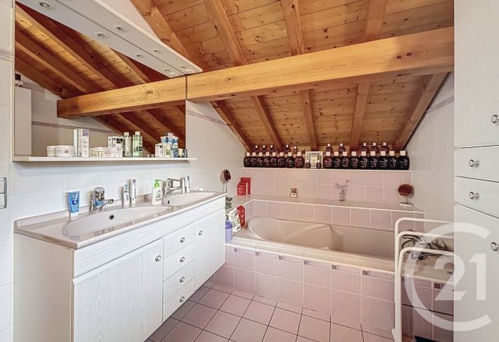 Image No.12-4 Bed House for sale