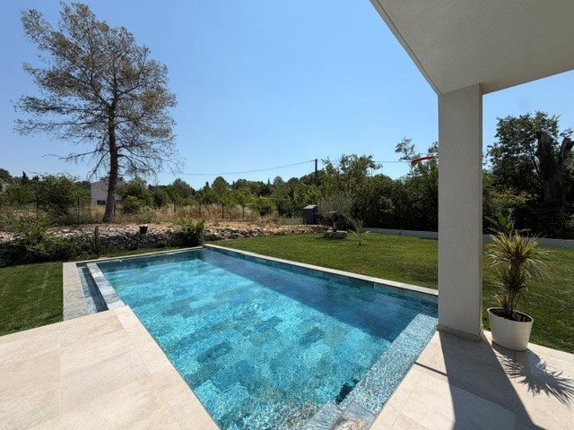 Image No.19-4 Bed House for sale
