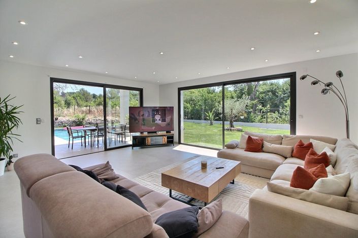 Image No.5-4 Bed House for sale