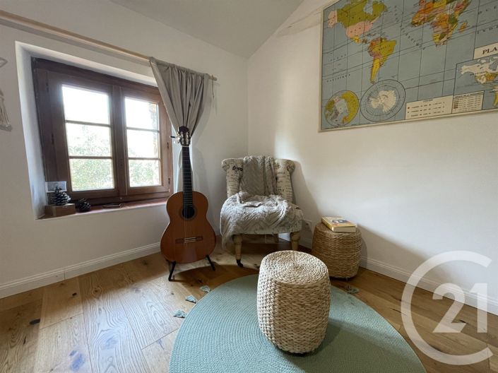 Image No.12-5 Bed House for sale