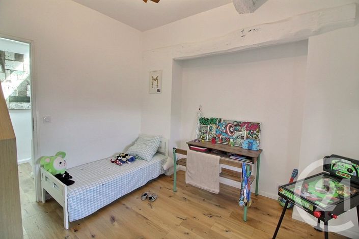 Image No.21-5 Bed House for sale