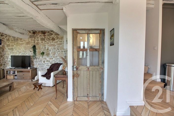 Image No.9-5 Bed House for sale
