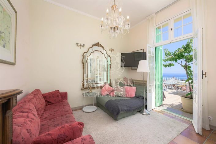 Image No.5-4 Bed House for sale