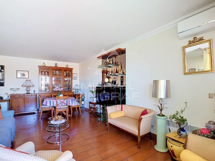 Image No.24-2 Bed Apartment for sale