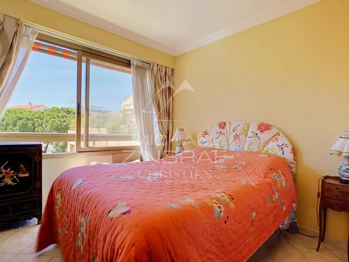 Image No.35-2 Bed Apartment for sale
