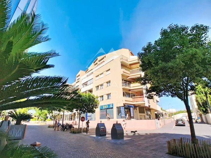 Image No.44-2 Bed Apartment for sale