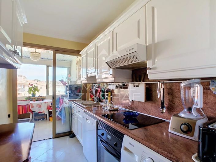 Image No.59-2 Bed Apartment for sale
