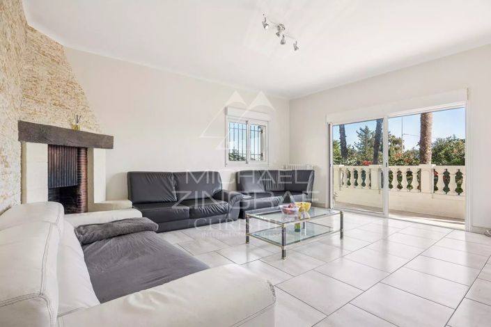 Image No.6-4 Bed House for sale