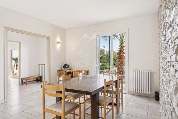 Image No.7-4 Bed House for sale