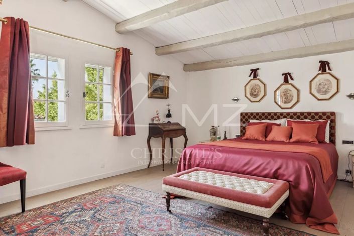 Image No.8-4 Bed House for sale