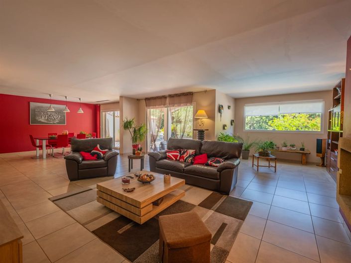 Image No.13-8 Bed House for sale
