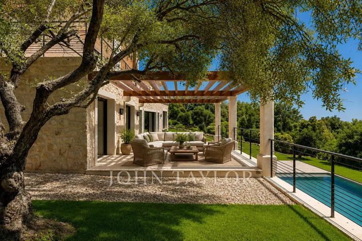Image No.3-5 Bed House for sale
