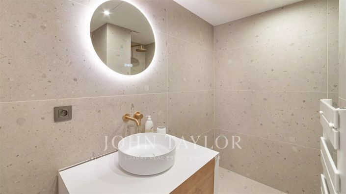 Image No.15-4 Bed Apartment for sale