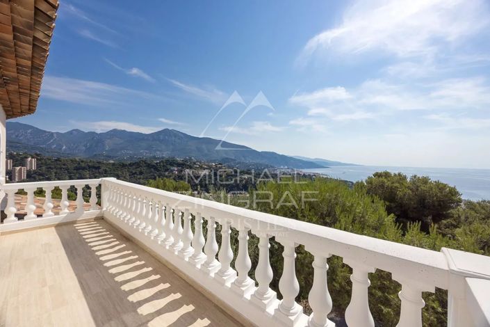 Image No.16-5 Bed House for sale
