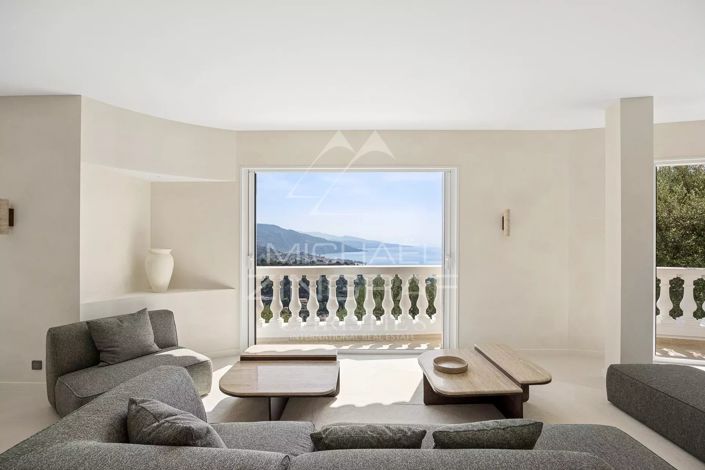 Image No.26-5 Bed House for sale