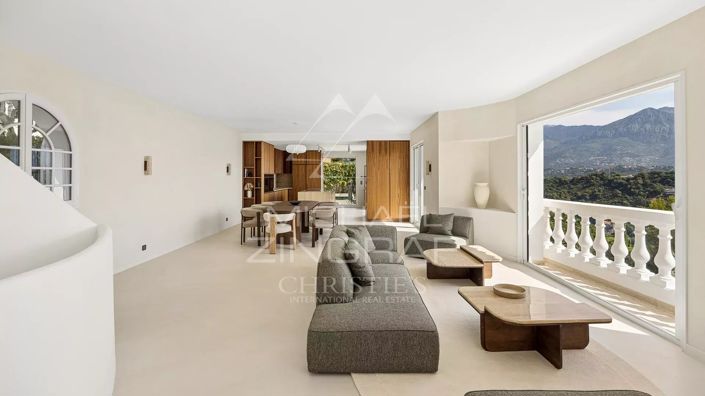 Image No.27-5 Bed House for sale